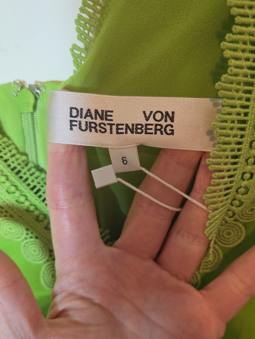 DIANE VON FURSTENBERG Margot Pleated Satin Maxi Dress In Chartreuse Size 6 - Picture 9 of 16